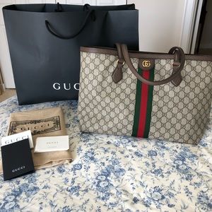 GUCCI OPHIDIA GG MEDIUM TOTE NWT